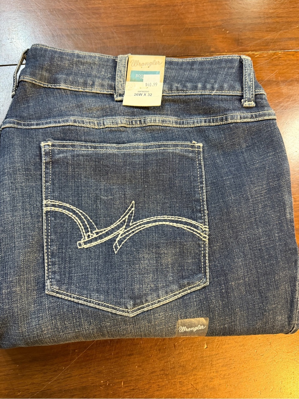 NWT Wrangler Premium Women's Plus Size Essential Bootcut 26w Jeans Highrise x32